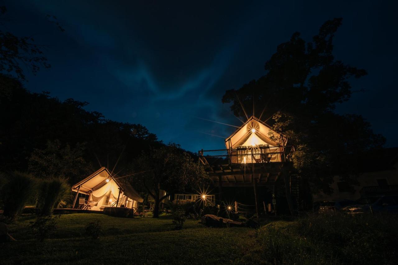 Chateau Ramšak, vineyard glamping resort Maribor Bagian luar foto