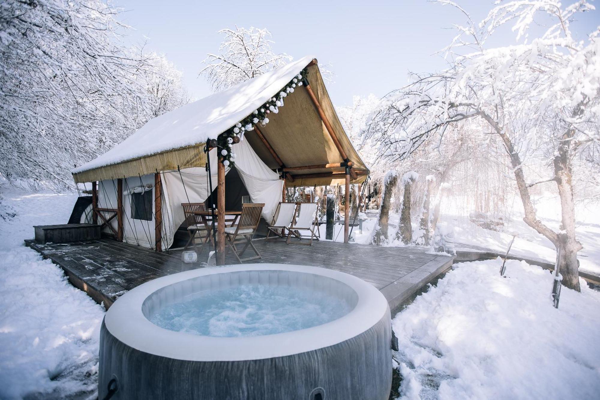 Chateau Ramšak, vineyard glamping resort Maribor Bagian luar foto