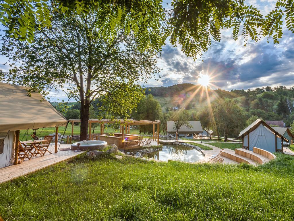 Chateau Ramšak, vineyard glamping resort Maribor Bagian luar foto