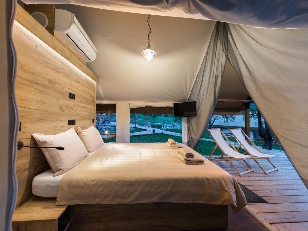 Chateau Ramšak, vineyard glamping resort Maribor Bagian luar foto